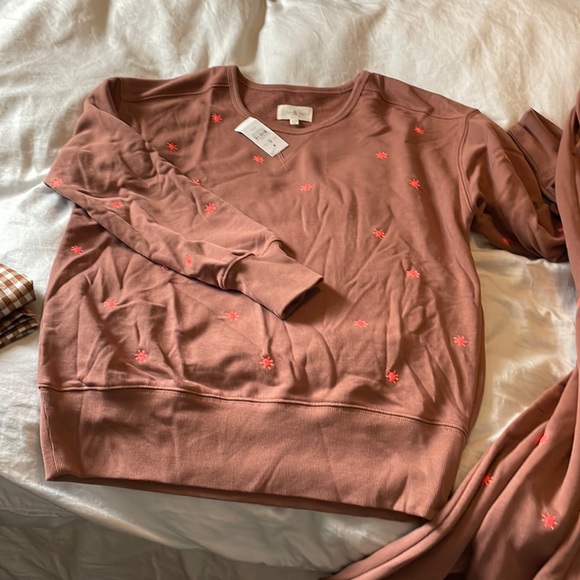 Lou & Grey Tops - Lou and Grey sweatshirt xxs with sun embroidery